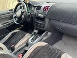 Volkswagen Golf 2004 года за 2 500 000 тг. в Атырау – фото 5
