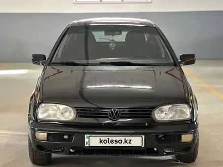 Volkswagen Golf 1998 года за 2 400 000 тг. в Астана – фото 7