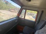 КамАЗ  5511 1990 года за 5 000 000 тг. в Алтай – фото 2
