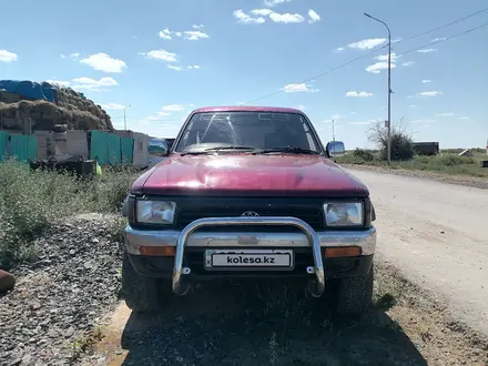 Toyota Hilux Surf 1995 года за 2 200 000 тг. в Караганда