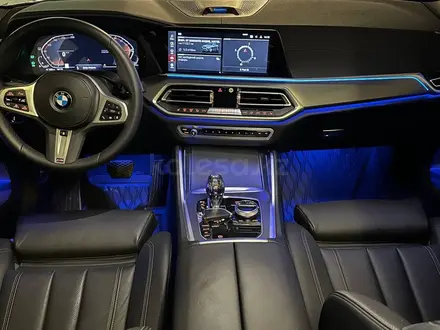 BMW X6 2022 года за 53 400 000 тг. в Алматы – фото 34