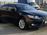 Lexus ES 300h 2013 года за 7 500 000 тг. в Актау – фото 2