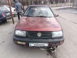 Volkswagen Vento 1993 года за 500 000 тг. в Шымкент