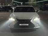 Lexus ES 250 2020 года за 18 000 000 тг. в Алматы – фото 2