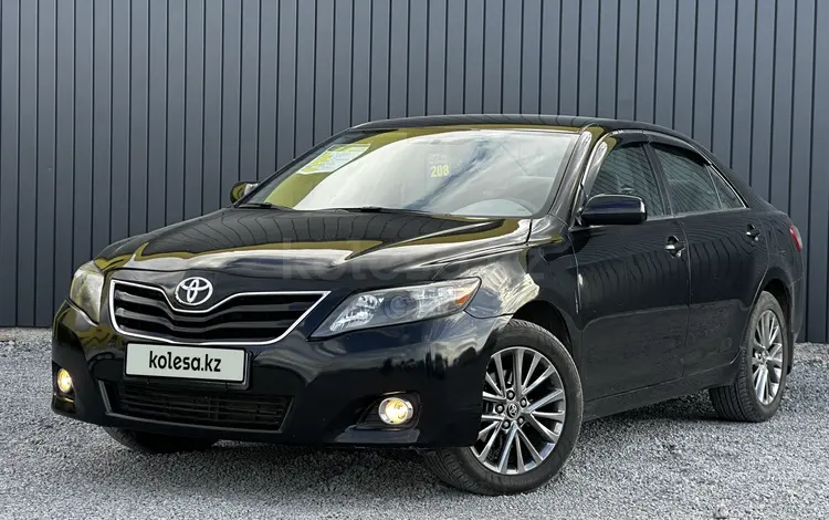 Toyota Camry 2010 года за 7 390 000 тг. в Актобе