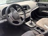 Hyundai Elantra 2017 года за 2 100 000 тг. в Шамалган – фото 3