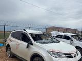 Toyota RAV4 2014 года за 4 000 000 тг. в Актобе – фото 4