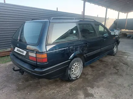 Volkswagen Passat 1993 года за 1 800 000 тг. в Алматы – фото 3