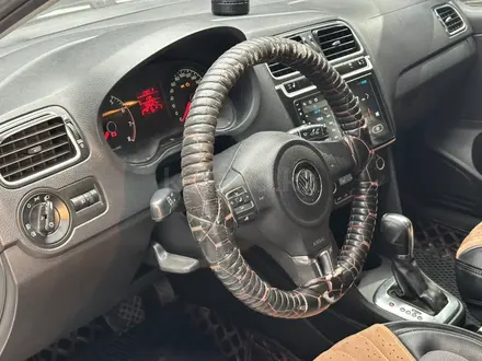 Volkswagen Polo 2014 года за 4 950 000 тг. в Актобе – фото 11