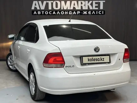 Volkswagen Polo 2014 года за 4 950 000 тг. в Актобе – фото 4