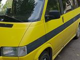 Volkswagen Caravelle 1994 года за 4 500 000 тг. в Астана – фото 2