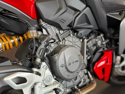 Ducati  Streetfighter V2 2026 года за 12 930 000 тг. в Алматы – фото 2