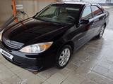 Toyota Camry 2002 года за 4 300 000 тг. в Атырау