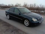 Mercedes-Benz C 240 2002 года за 3 000 000 тг. в Кокшетау – фото 3