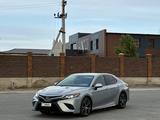 Toyota Camry 2018 годаүшін7 100 000 тг. в Атырау