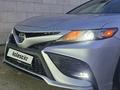 Toyota Camry 2021 года за 10 500 000 тг. в Актобе – фото 13
