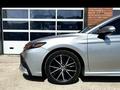 Toyota Camry 2021 года за 10 500 000 тг. в Актобе – фото 6