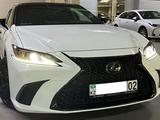 Lexus ES 250 2023 года за 29 500 000 тг. в Алматы – фото 2