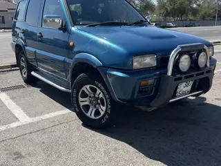Nissan Mistral, 1997