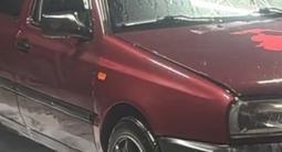 Volkswagen Golf 1993 года за 800 000 тг. в Алматы
