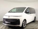 Hyundai Staria Luxe 2023 года за 19 990 000 тг. в Астана