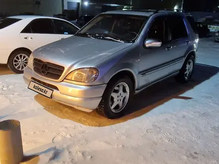 Mercedes-Benz ML 430 2001 года за 3 900 000 тг. в Щучинск