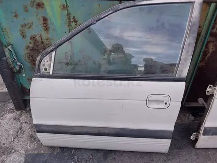 Двери на Mitsubishi space wagon за 15 000 тг. в Караганда