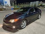 Toyota Camry 2014 годаfor5 600 000 тг. в Актобе