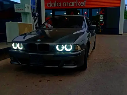 BMW 528 1998 года за 2 100 000 тг. в Шымкент