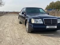 Mercedes-Benz E 220 1993 годаfor2 200 000 тг. в Кызылорда