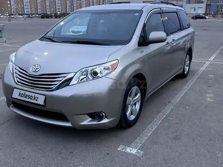 Toyota Sienna 2015 года за 15 000 000 тг. в Актау – фото 4