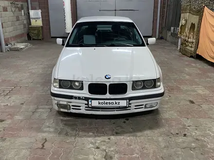 BMW 328 1995 года за 2 050 000 тг. в Алматы – фото 7