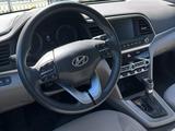 Hyundai Elantra 2020 годаfor5 900 000 тг. в Актобе – фото 4