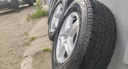 Комплект колес с резиной Bridgestone AT 001 за 260 000 тг. в Павлодар – фото 2