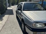 Volkswagen Golf 1994 года за 2 400 000 тг. в Тараз – фото 3