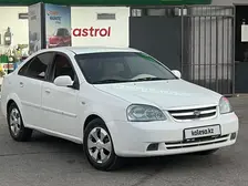 Chevrolet Lacetti, 2004