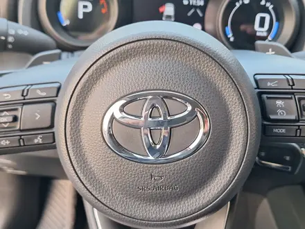 Toyota Yaris 2023 года за 15 300 000 тг. в Алматы – фото 32