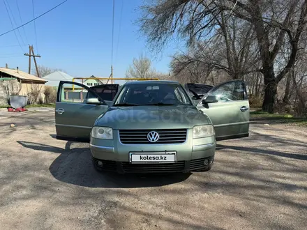 Volkswagen Passat 2002 годаүшін3 000 000 тг. в Алматы – фото 9