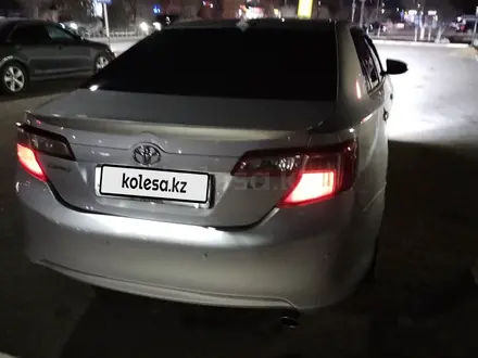 Toyota Camry 2014 года за 7 500 000 тг. в Жанаозен – фото 7