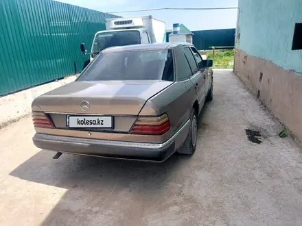 Mercedes-Benz E 230 1991 года за 1 300 000 тг. в Алматы – фото 6