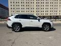 Toyota RAV4 2020 года за 14 900 000 тг. в Актау