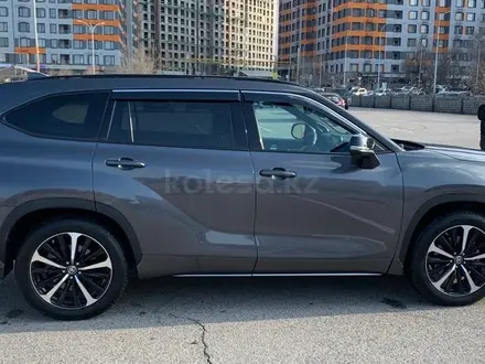 Toyota Highlander 2021 года за 26 000 000 тг. в Алматы – фото 4