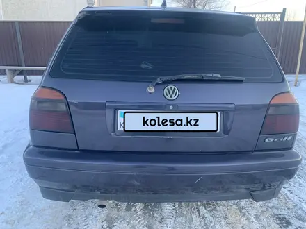 Volkswagen Golf 1997 года за 1 400 000 тг. в Уральск – фото 2