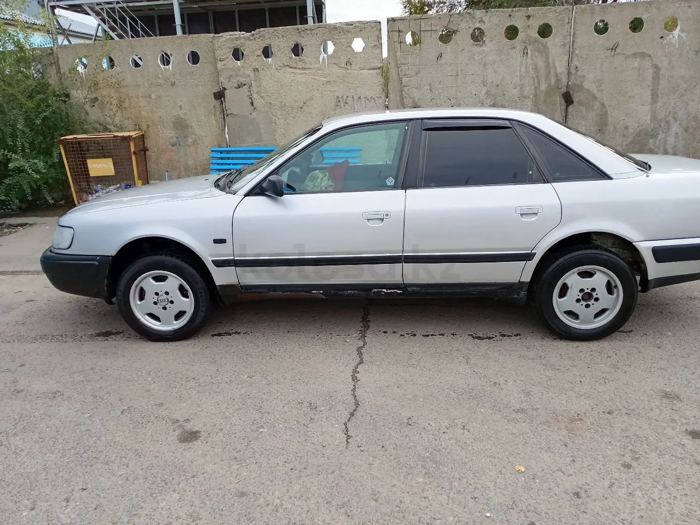 Audi 100, 1992