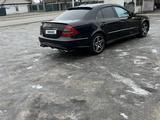 Mercedes-Benz E 320 2003 годаүшін5 100 000 тг. в Усть-Каменогорск – фото 5