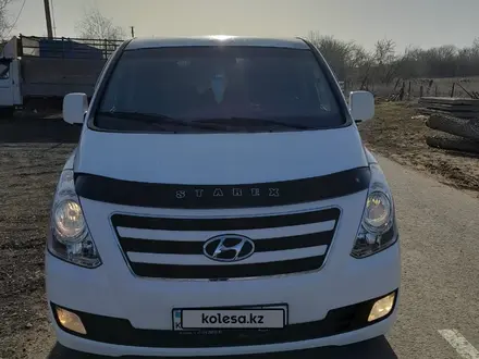 Hyundai H-1 2015 года за 10 800 000 тг. в Павлодар – фото 2