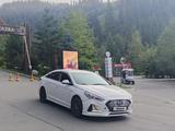 Hyundai Sonata 2018 года за 5 600 000 тг. в Алматы – фото 2