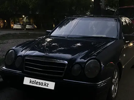 Mercedes-Benz E 280 1996 года за 2 500 000 тг. в Алматы – фото 2