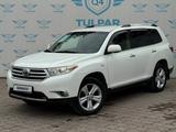 Toyota Highlander 2012 годаfor13 890 000 тг. в Алматы