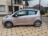 Chevrolet Spark 2013 года за 3 500 000 тг. в Шымкент – фото 2